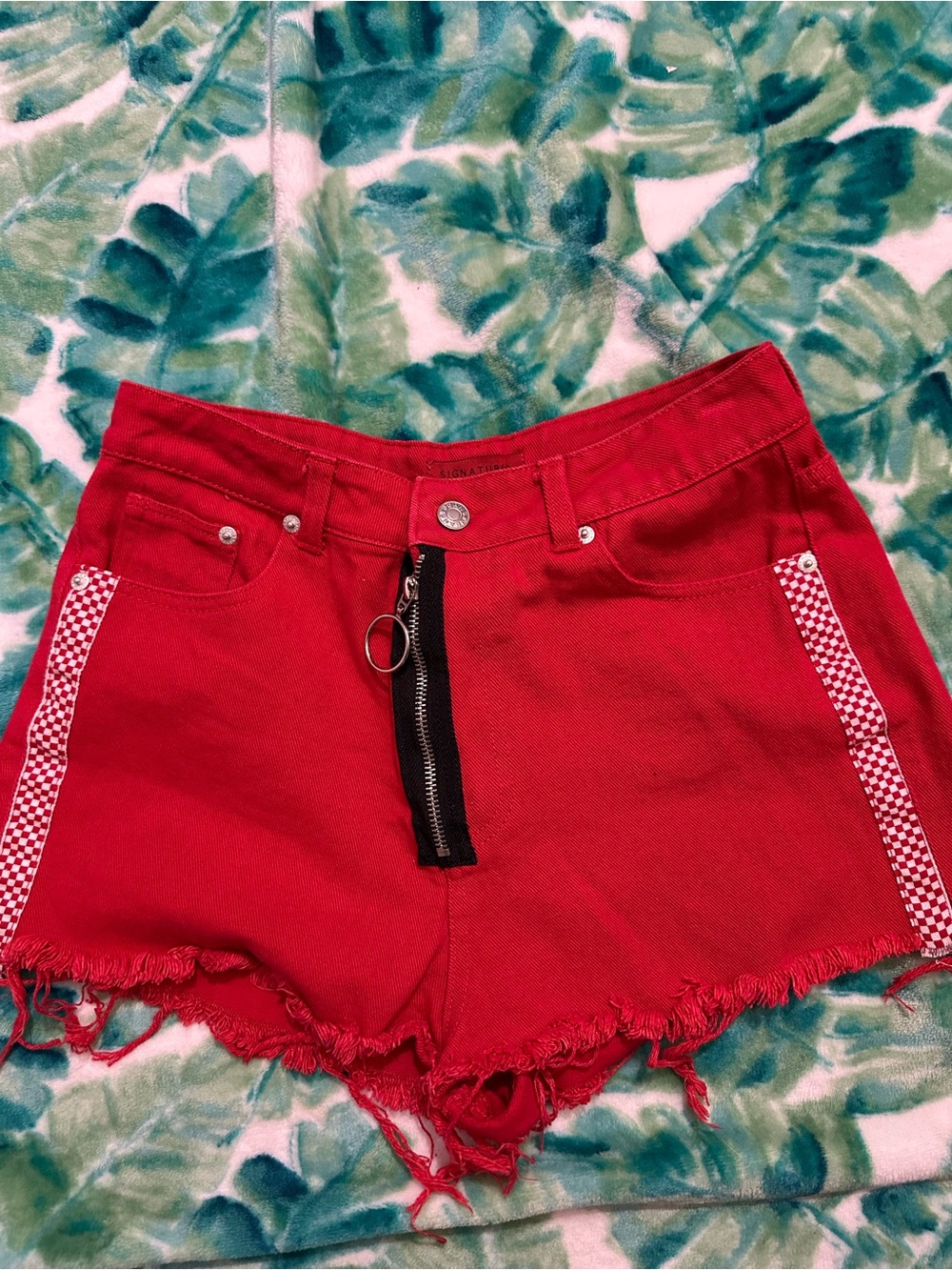 Super Cute Signature 8 Shorts,M